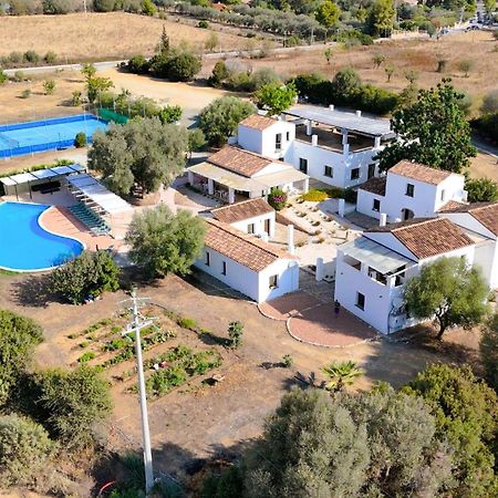 Cort'E Nastasj Otel Tertenìa Dış mekan fotoğraf