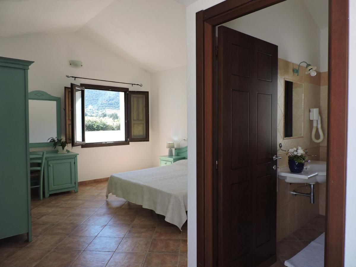 Cort'E Nastasj Otel Tertenìa Dış mekan fotoğraf