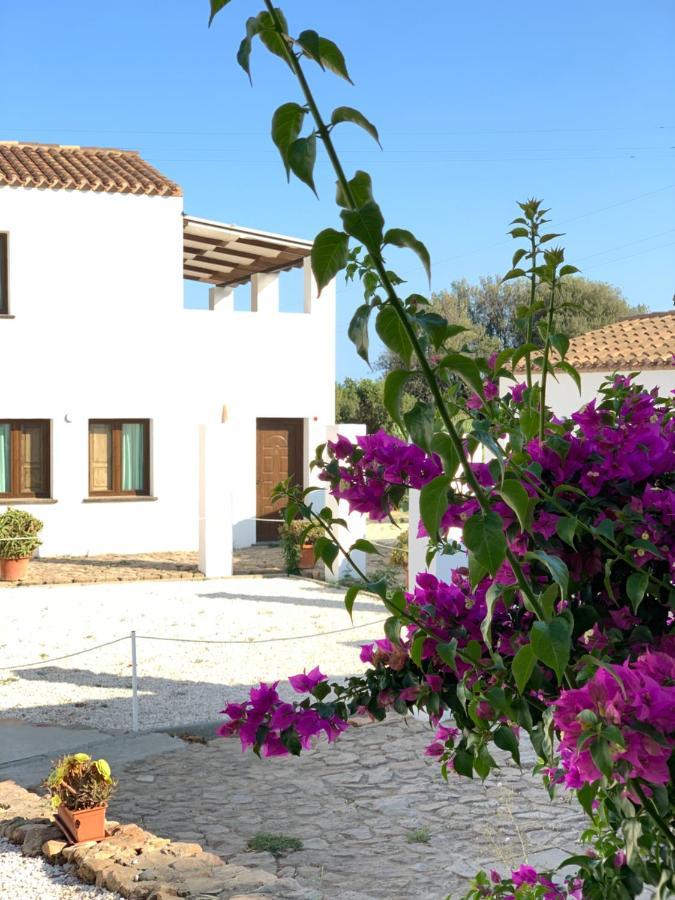 Cort'E Nastasj Otel Tertenìa Dış mekan fotoğraf