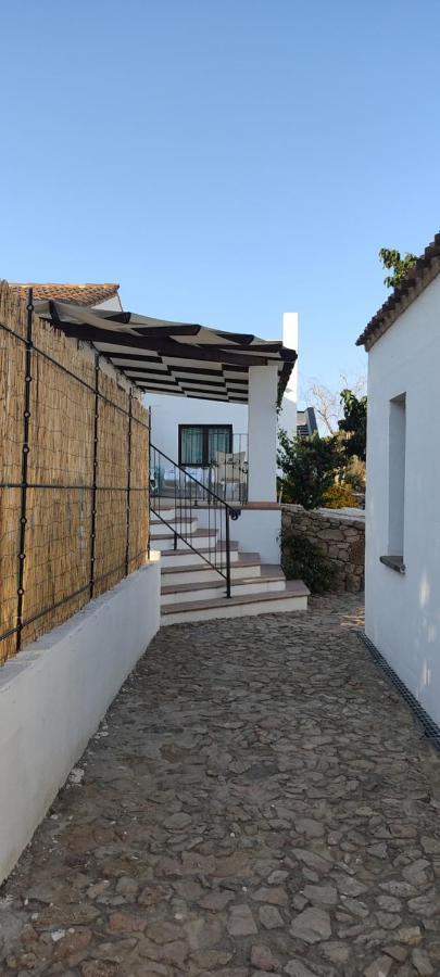 Cort'E Nastasj Otel Tertenìa Dış mekan fotoğraf