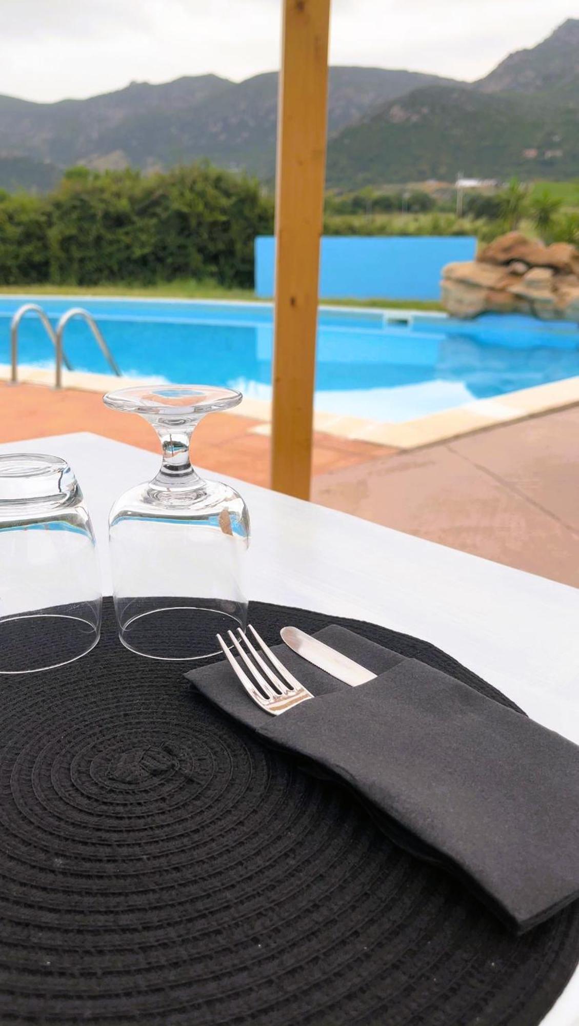 Cort'E Nastasj Otel Tertenìa Dış mekan fotoğraf