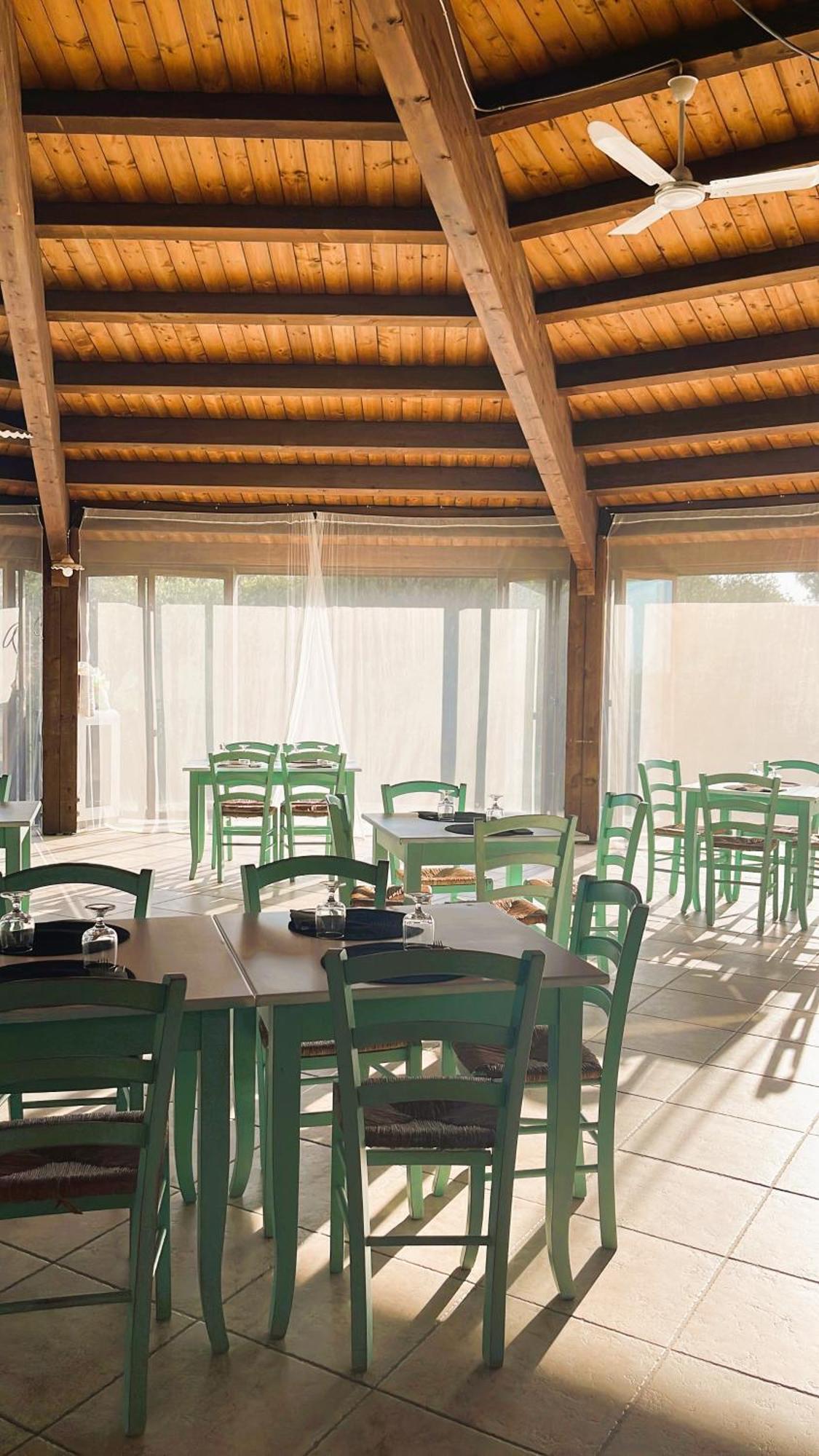 Cort'E Nastasj Otel Tertenìa Dış mekan fotoğraf